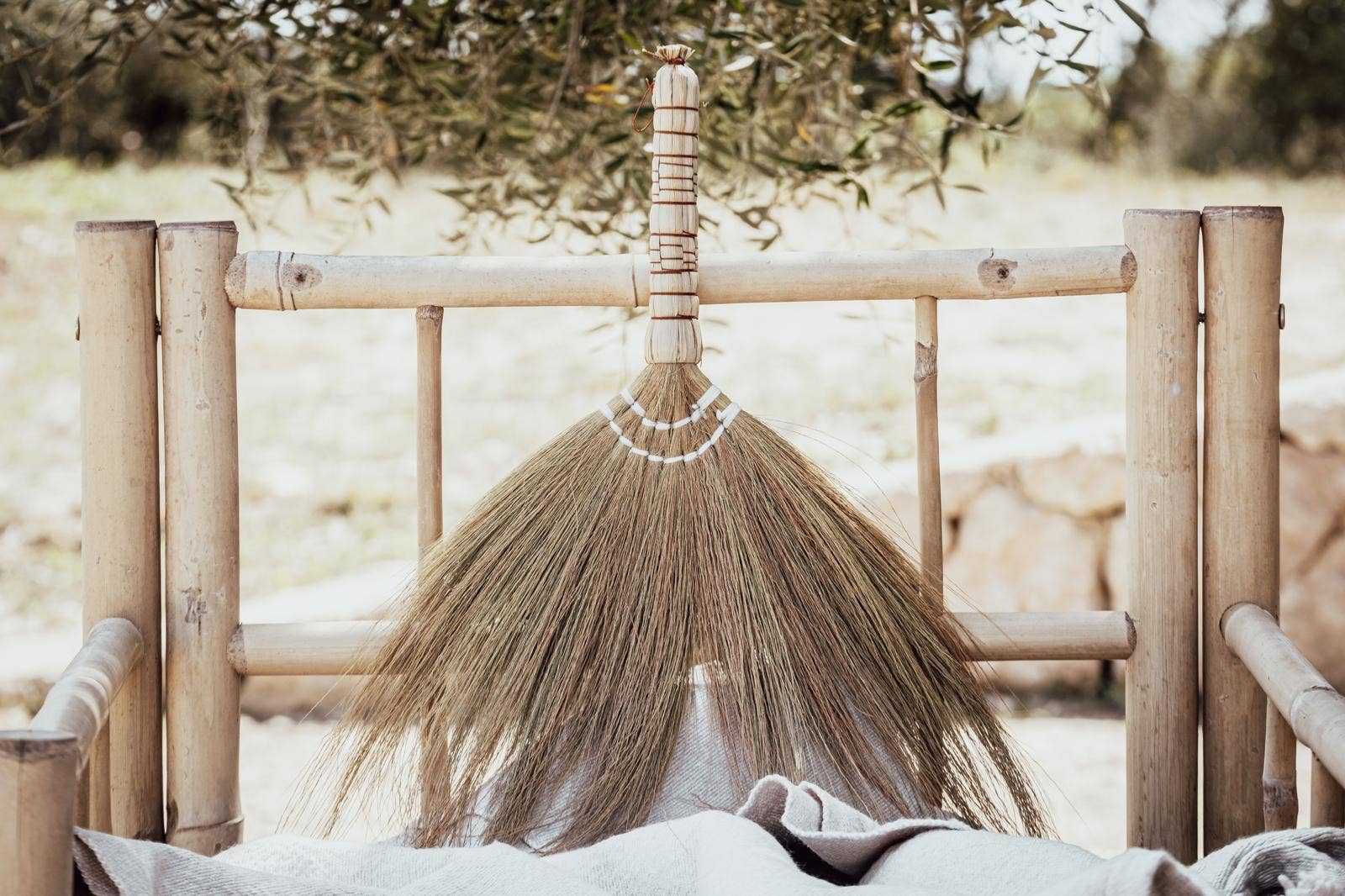 Håndkost af græs fra Bali: Par